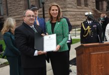Le drapeau franco-ontarien flottera de manière permanente à Queen’s Park