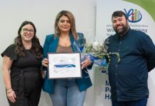 Yasmine Joheir reçoit le Prix francophone lors du Forum annuel du WE LIP